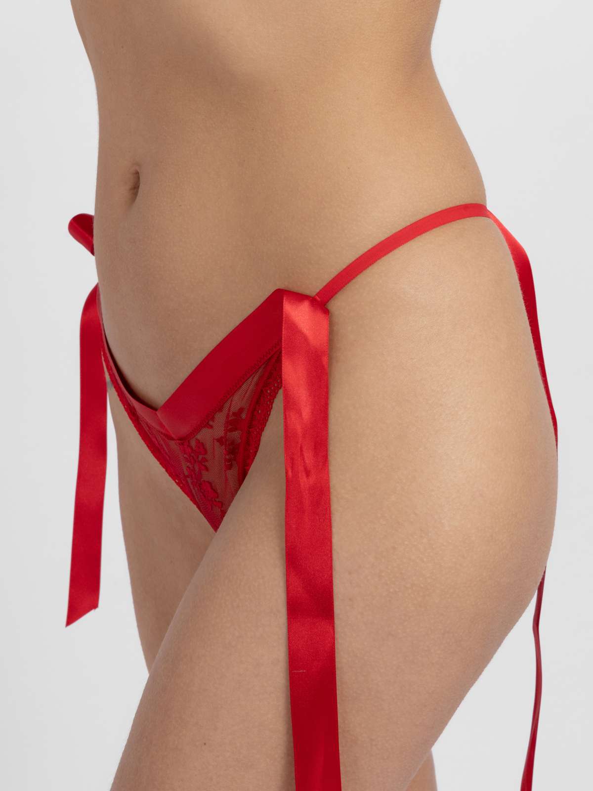 Scarlett Thong