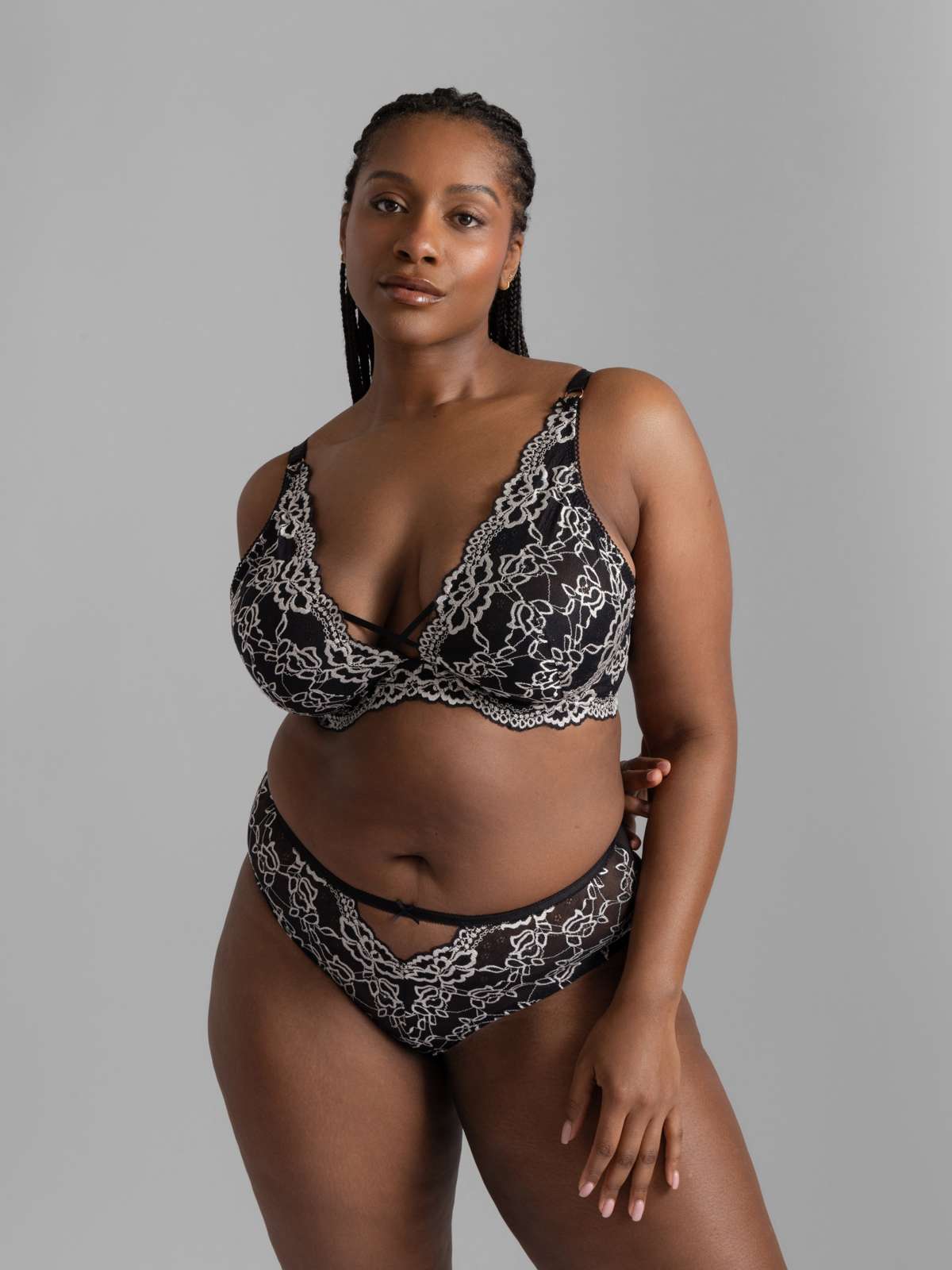 Xanthia Light Padded Plunge Bra