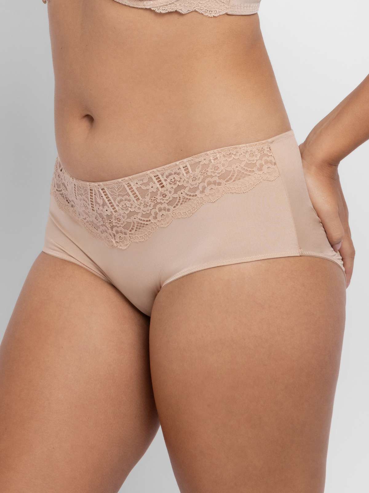 Celine-2pp Brief